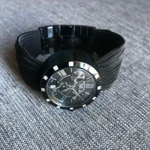 Nina Ricci Diamond Watch